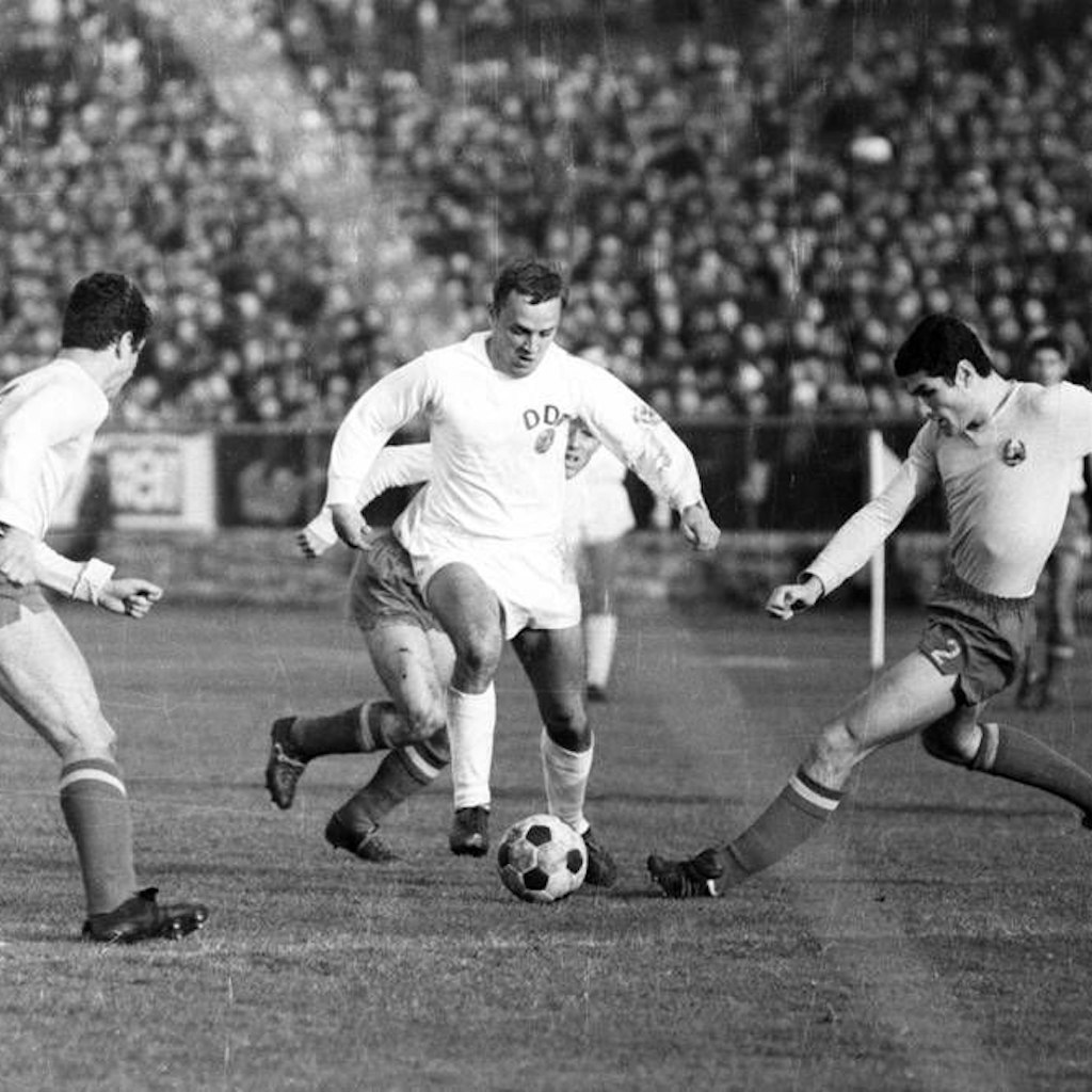 Jürgen Nöldner bei einem Auswahlspiel der DDR 1967 gegen Rumänien