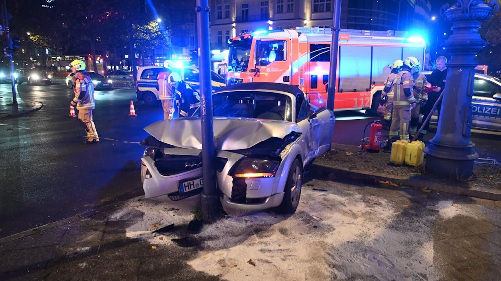 Am Ku'damm kam es am Montagabend zu einem schweren Unfall.