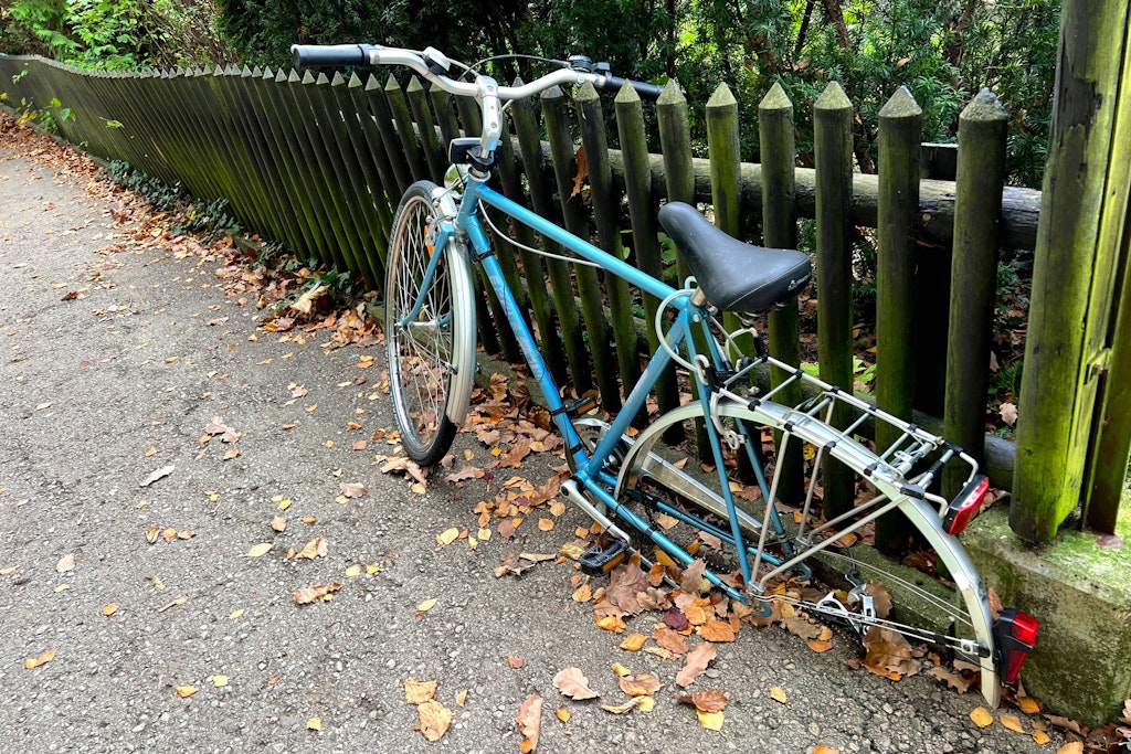 Ein altes, kaputtes Fahrrad. (Symbolfoto)