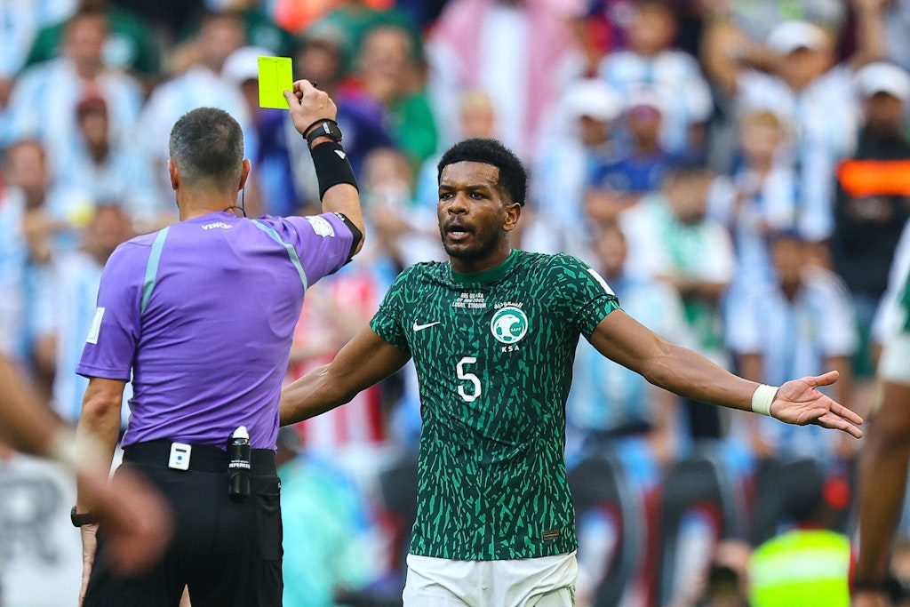 Kurios: Saudi-Arabien foulte beim 2:1-Coup gegen Argentinien nur siebenmal, kassierte dafür aber sechs Gelbe Karten. 