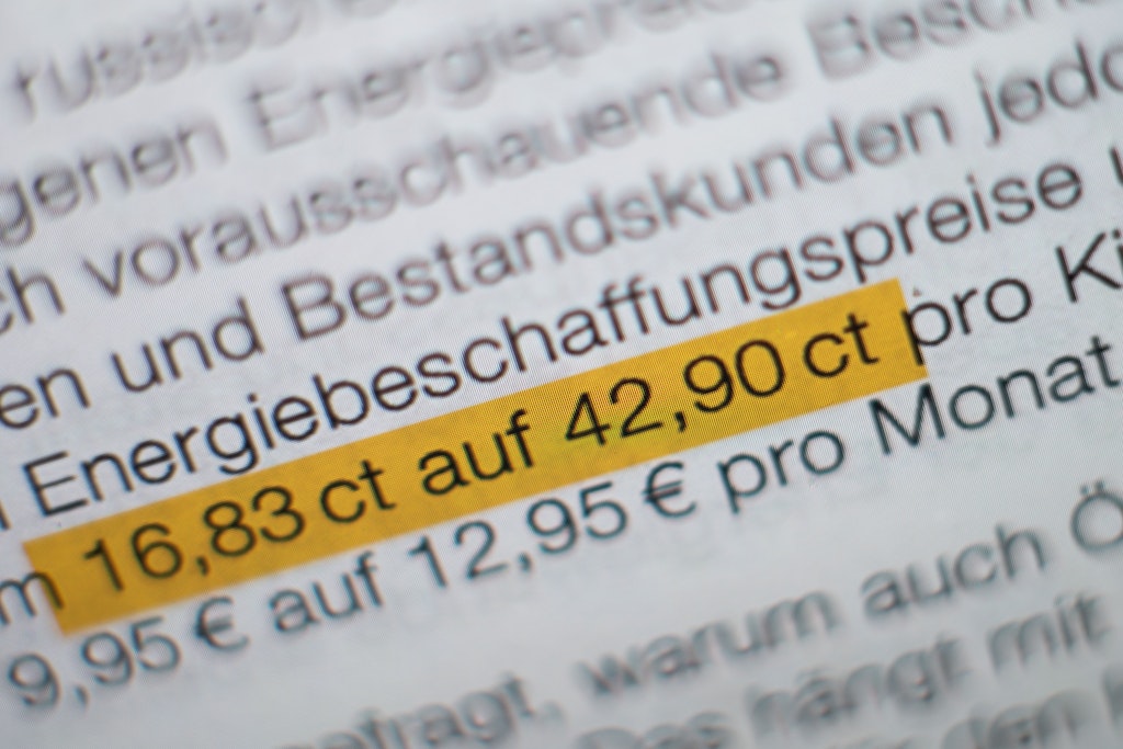 Kein guter Start für Stromkunden ins Jahr 2023: Viele Energieversorger planen saftige Preiserhöhungen ab Januar.