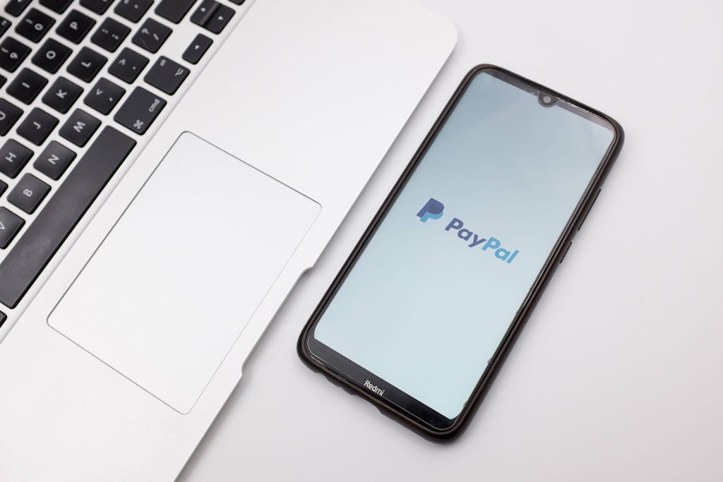 Paypal will Strafgebühren von bis zu zehn Euro von inaktiven Nutzern verlangen.