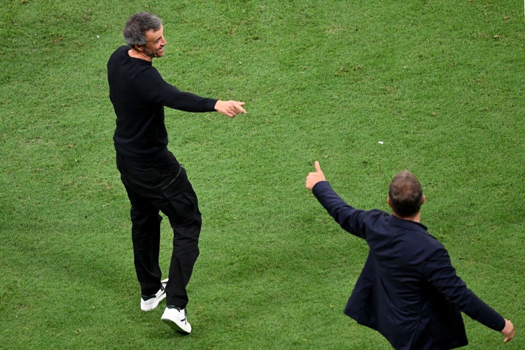 DFB-Coach Hansi Flick (r.) und Spanien Luis Enrique schmiedeten offenbar direkt nach dem 1:1 eine WM-Allianz.