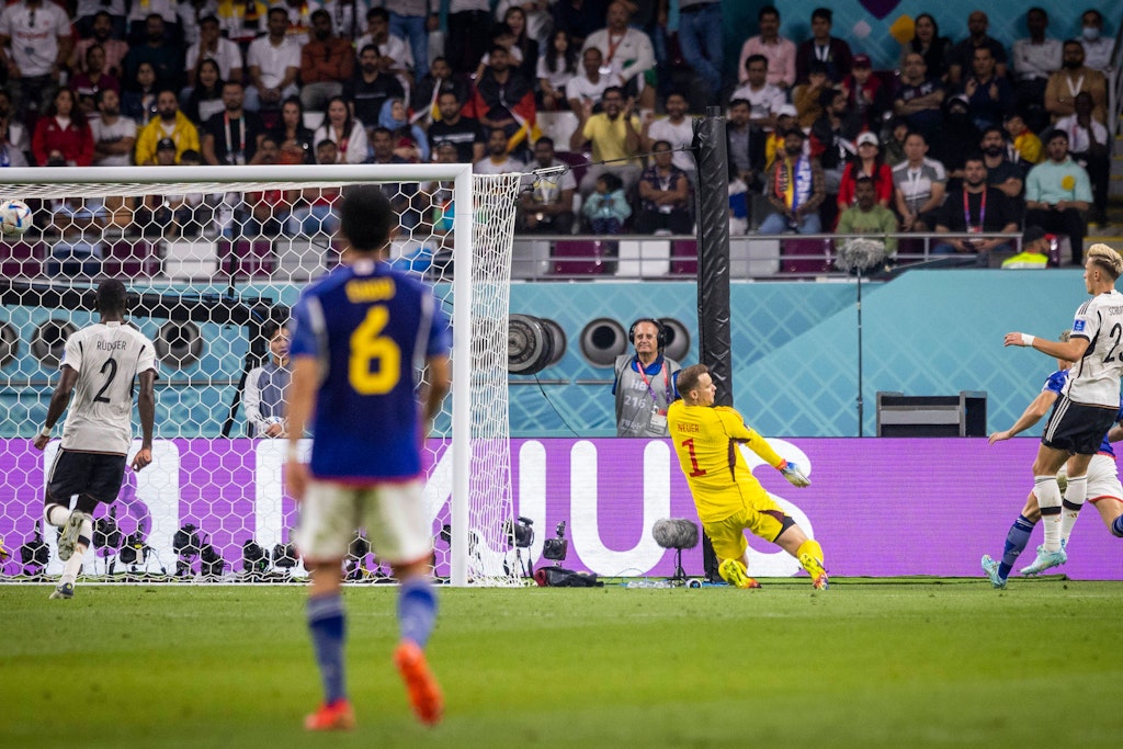Manuel Neuer sah beim 1:2 der Japaner bei der WM in Katar nicht gut aus, machte das kurze Ecke auf.