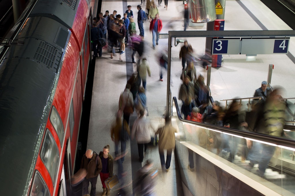 Das 49-Euro-Ticket soll nun erst ab April 2023 verfügbar sein.