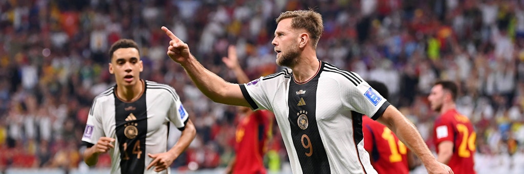 Niclas Füllkrug und Jamal Musiala (r.) haben einen vermeintlich leichten Weg ins WM-Finale. Vorausgesetzt Deutschland gewinnt gegen Costa Rica.