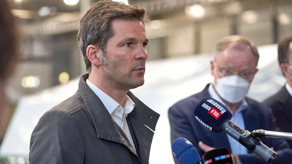 Steffen Krach, Regionspräsident von Hannover, fordert mehr Finanzhilfen vom Bund.