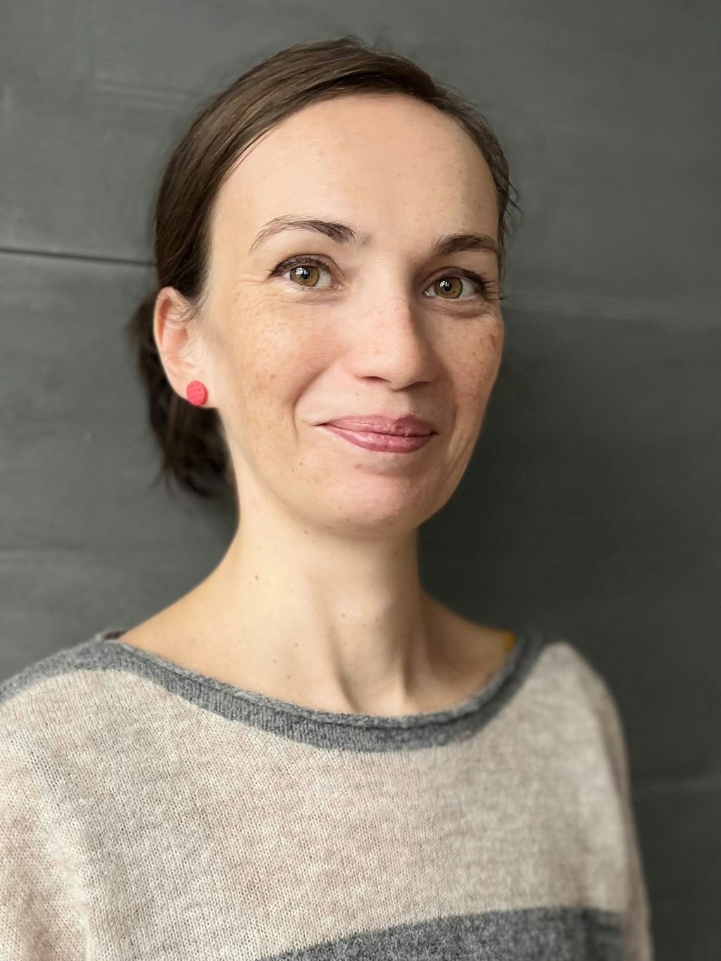 Dana Mundt arbeitet als Sozialpädagogin bei der Onlineberatung der Bundeskonferenz für Erziehungsberatung.