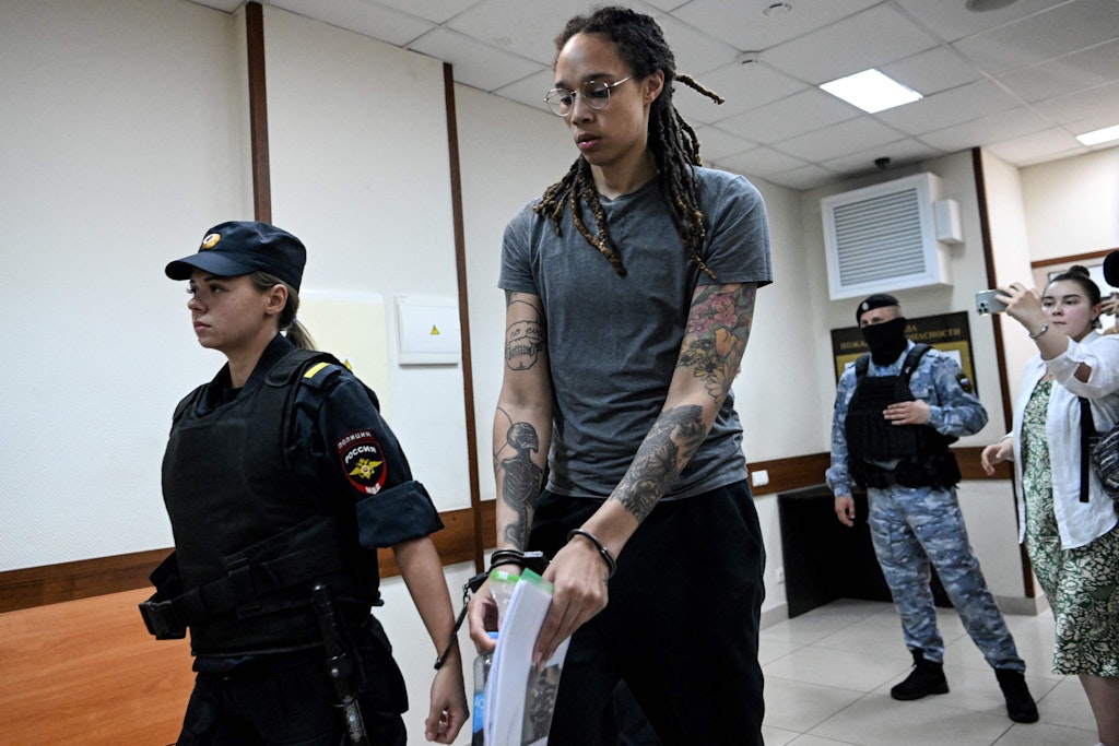 ARCHIV - US-Basketballerin Brittney Griner sitzt seit über drei Monaten in Moskau in Untersuchungshaft. Foto: Ross D. Franklin/AP/dpa/Archiv