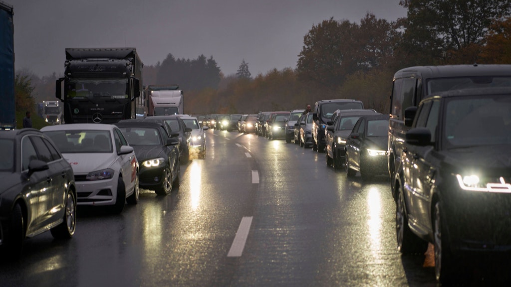 Hier auf der A3 nahe Dierdorf in Rheinland-Pfalz soll es zu dem Unfall gekommen sein.