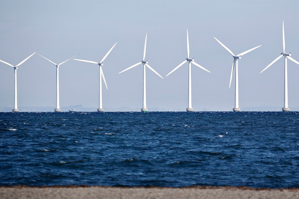 Offshore Turbinen am Amager Strand bei Kopenhagen. Dänemark will die Kapazitäten in der Ostsee auf 3 Gigawatt ausbauen. 
