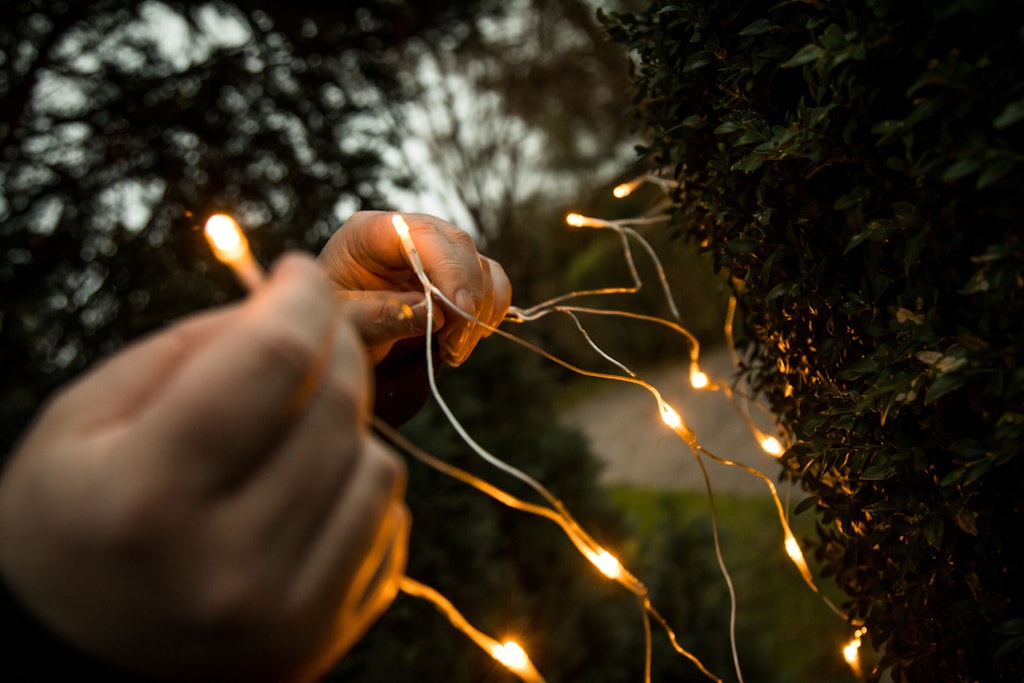 LED in Lichterketten laufen nicht heiß - im Gegensatz zu den nicht mehr produzierten älteren Modellen mit Glühleuchten.
