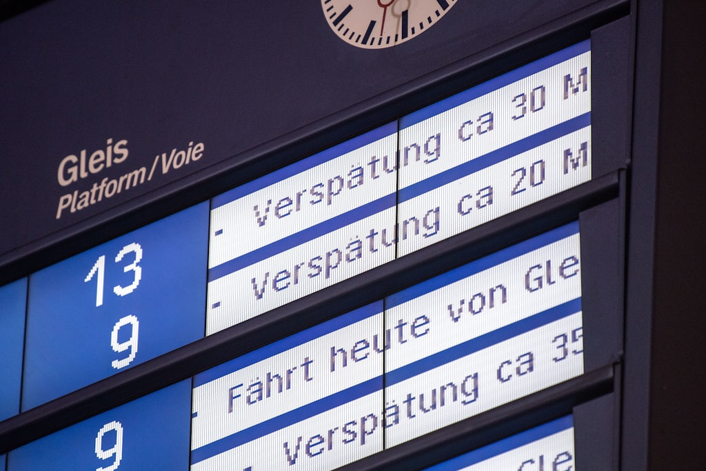 Wenn’s mal wieder länger dauert ... Verspätungen sind bei der Deutschen Bahn die Regel.
