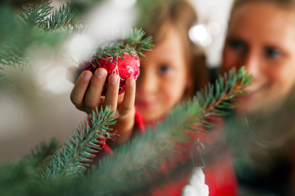 Wird es ein entspanntes Fest? Ein Blick in Ihr Weihnachts-Horoskop verrät es.