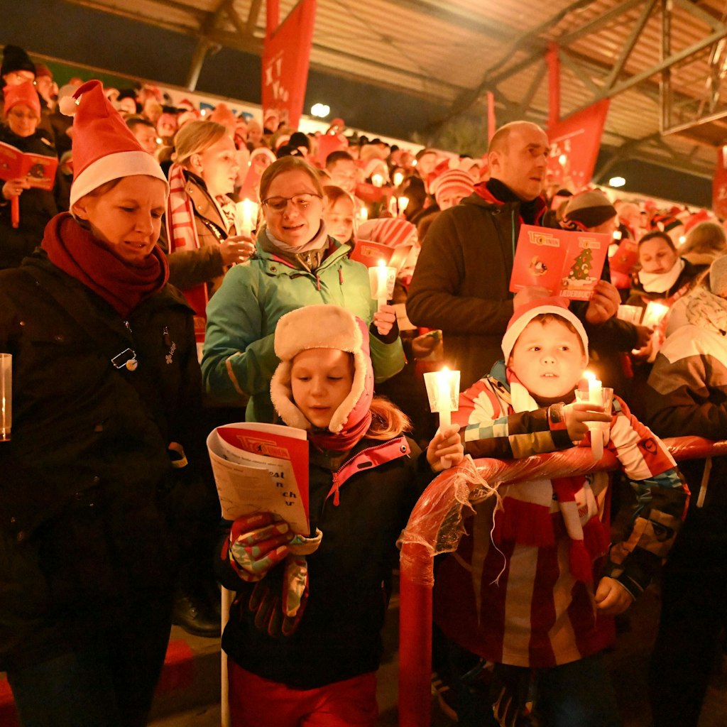 Glückliche Fans, glückliche Familien. Der 1. FC Union macht es auch ohne Fußballspiel möglich.