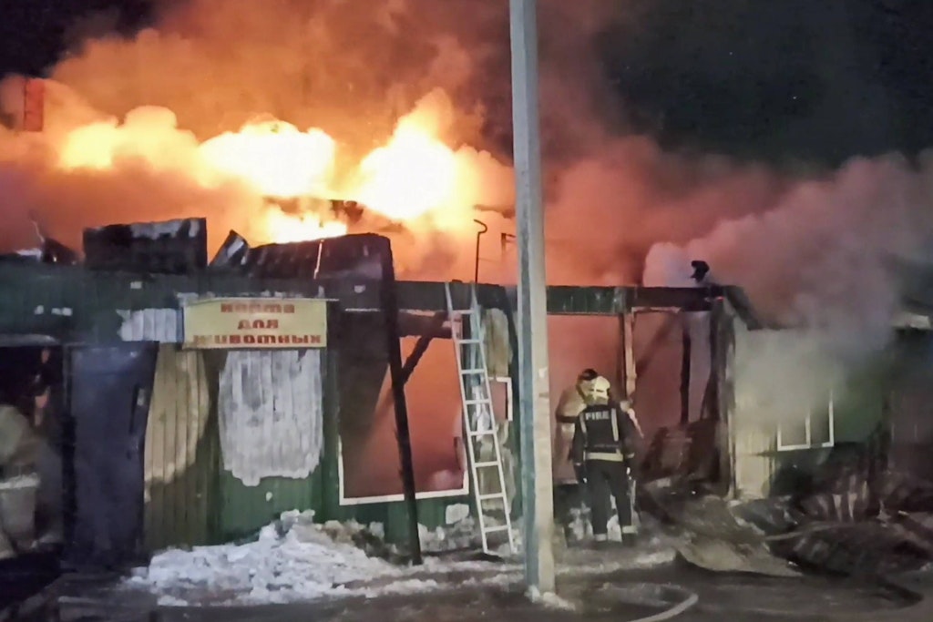 Bei dem Feuer in der Stadt Kemerowo starben zahlreiche Menschen.
