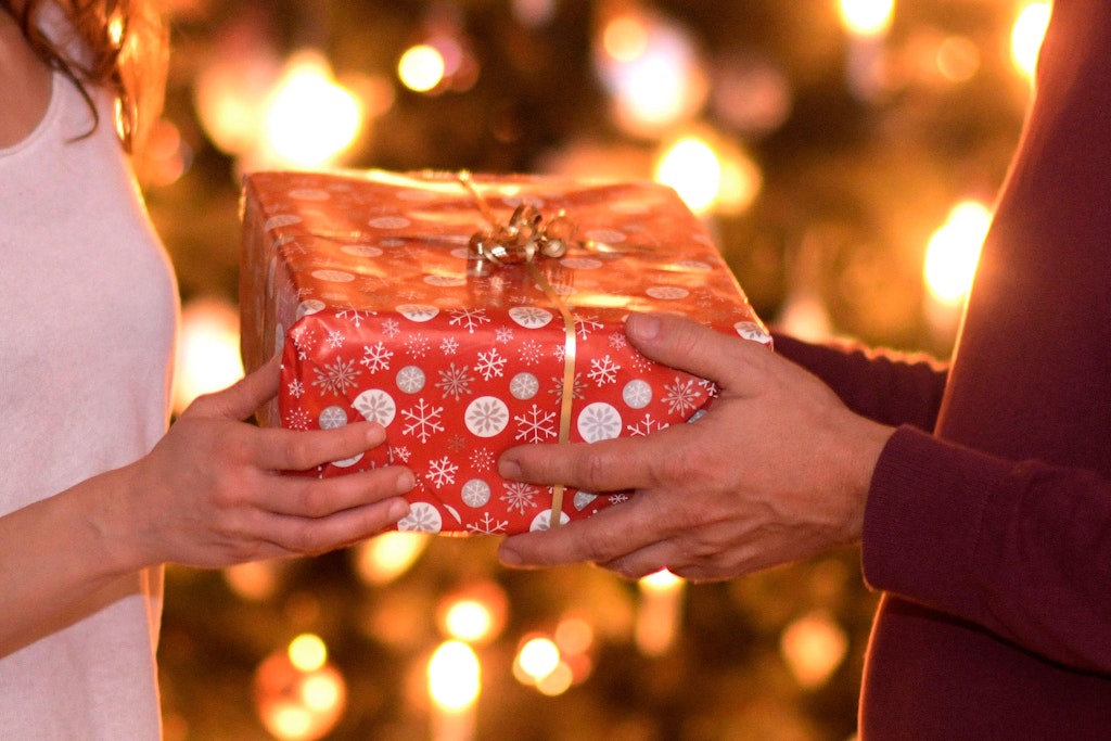 Nicht immer kommen Weihnachtsgeschenke beim Beschenkten gut an. Kann man sie dann umtauschen?