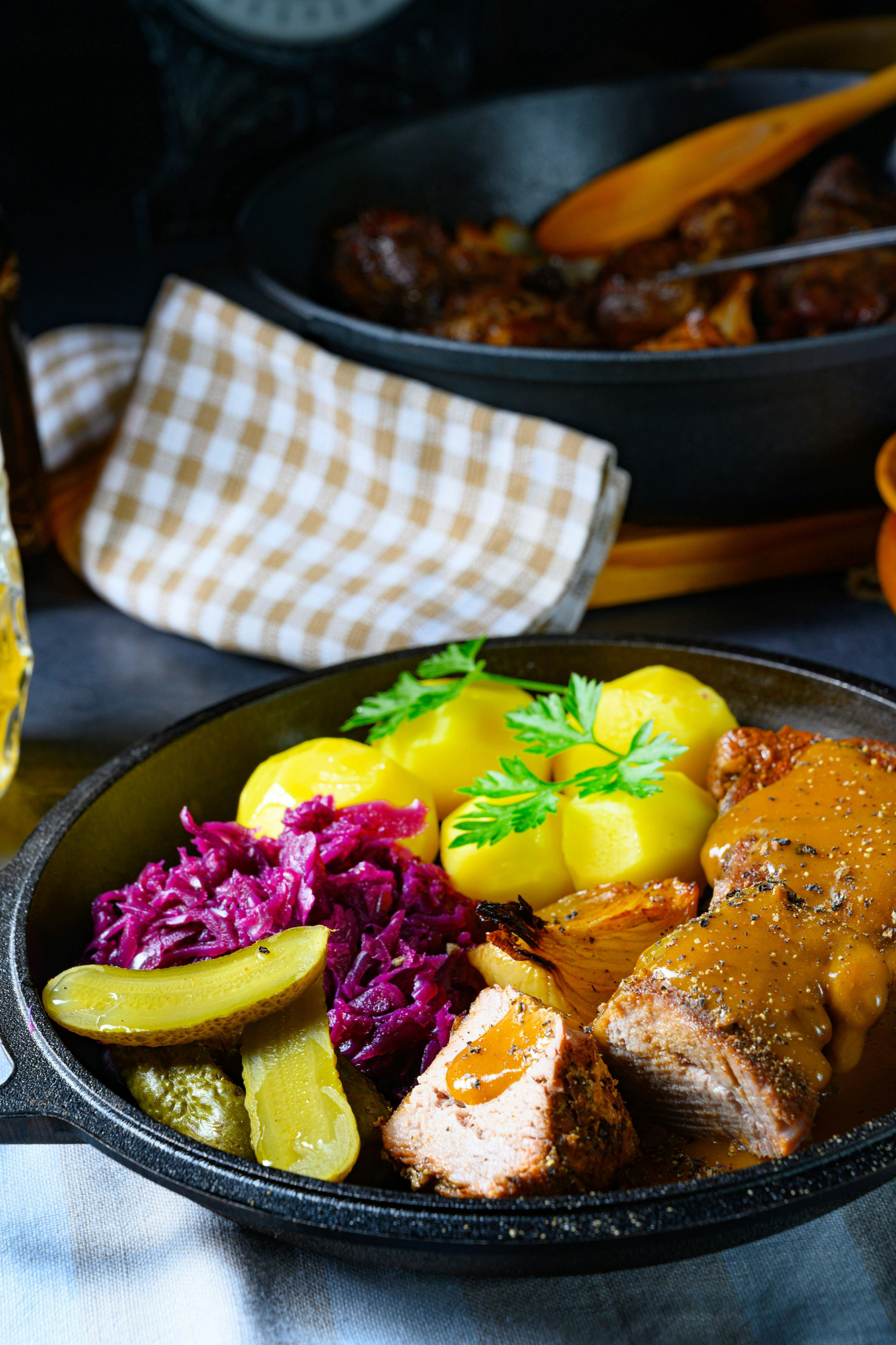 Geniale Reste-Verwertung: Köstliche Rotkohl-Kartoffel-Suppe! So zaubern ...