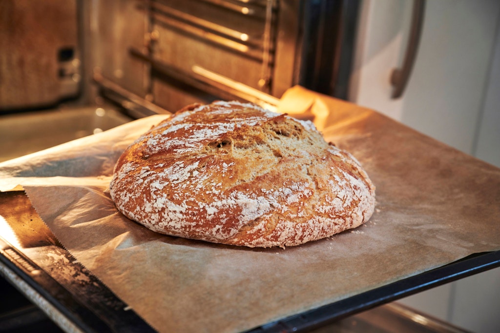 Krustenbrot ist lecker - und mit diesem einfachen Rezept nicht schwer herzustellen.