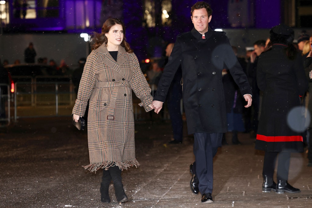 Ist das etwa ein Baby-Bäuchlein? Diese Fotos von Prinzessin Eugenie lösten die Gerüchte aus.