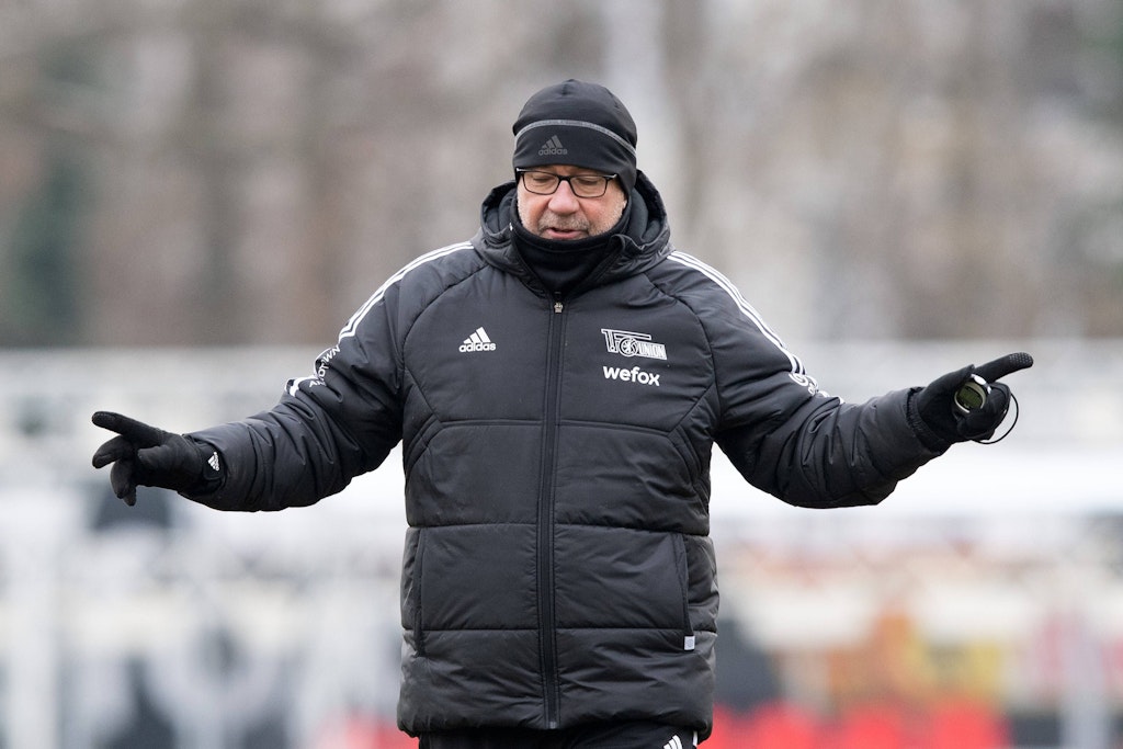 Unions Trainer Urs Fischer ist der Dirigent des Erfolgs. Ab Donnerstag wird es wieder laut auf dem Trainingsplatz.