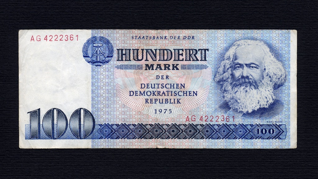 Auf dem 100-Mark-Schein der DDR war Karl Marx verewigt. Dabei konnte er doch mit Geld gar nicht umgehen.
