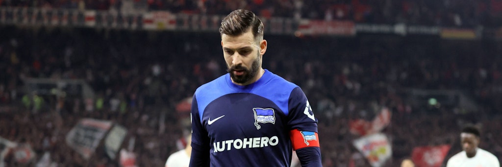 Au Backe: Hertha-Kapitän Marvin Plattenhardt kann wegen einer fehlenden Corona-Impfung nicht mit ins Trainingslager in die USA.