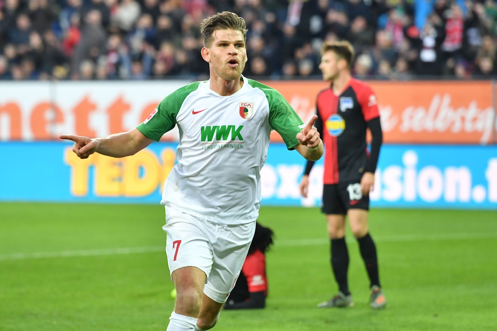Wechselt vom FC Augsburg nach Berlin und kann damit Hertha BSC nicht mehr wehtun: Stürmer Florian Niederlechner (32).