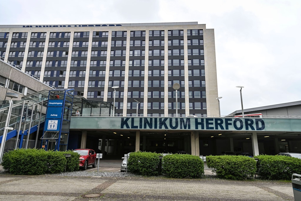 Erst wurde die vierjährige Emily von Ärzten abgewiesen, schließlich im Klinikum Herford aufgenommen. Doch am selben Tag verstarb sie.