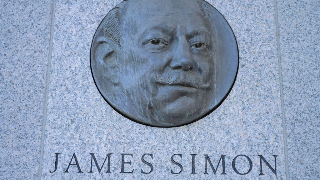 Gedenktafel für James Simon an der Landesvertretung Baden-Württemberg in Tiergarten