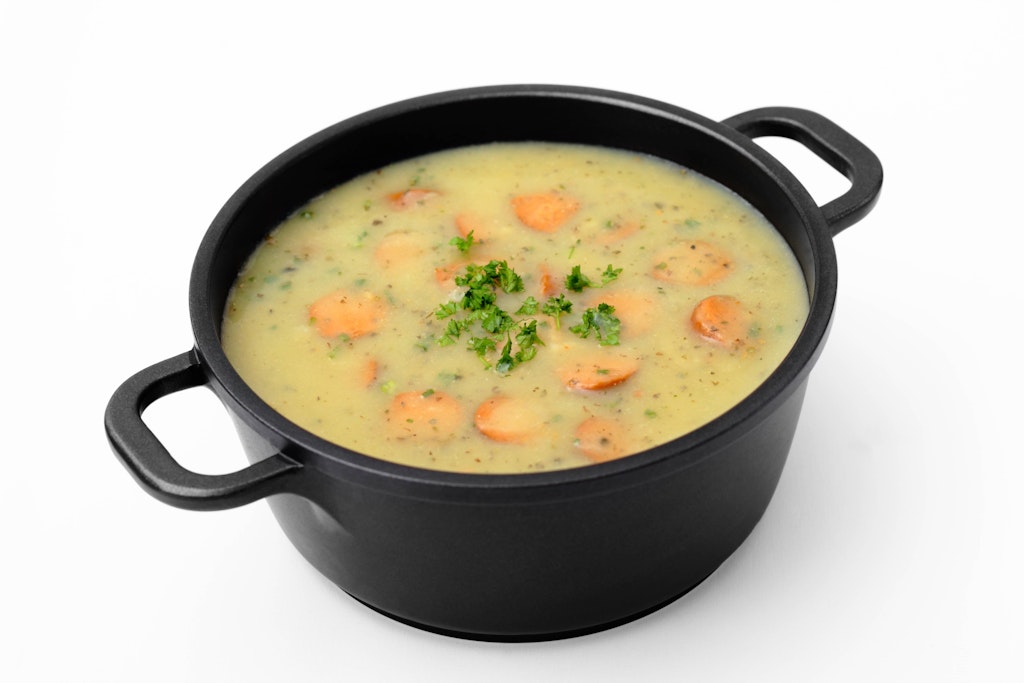 Das Rezept für Kartoffelsuppe wie bei Oma ist bis heute einfach nur genial und lecker.