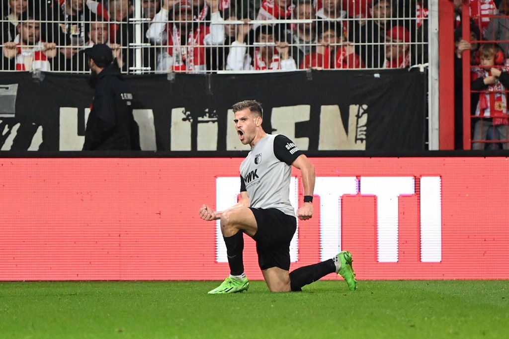 Soll in Zukunft für Hertha BSC jubeln: Florian Niederlechner (32) kommt nun doch sofort vom FC Augsburg.