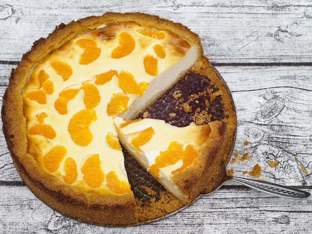 Probieren Sie dieses leckere Rezept für Schmand-Mandarinen-Kuchen unbedingt aus!