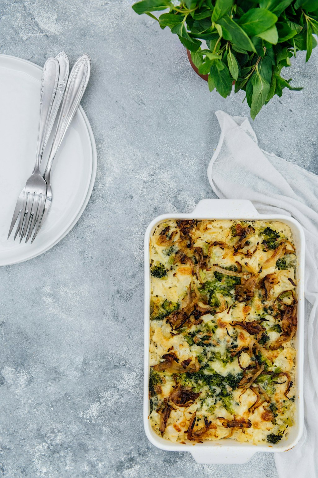Dieser Auflauf ist gesund, wahnsinnig lecker und hilft sogar beim Abnehmen.