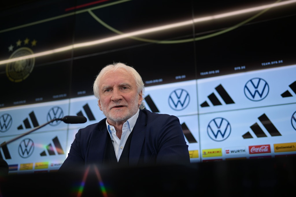 Rudi Völler, neuer Sportdirektor der Nationalmannschaft, bei seiner Antrittsrede.