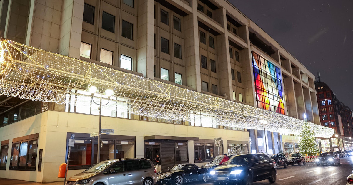 Russland-Sanktionen: Staatsanwalt ermittelt gegen Russisches Haus in Berlin