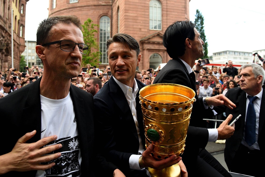 Fredi Bobic und Niko Kovac (v.l.) wurden mit Eintracht Frankfurt 2018 DFB-Pokalsieger.