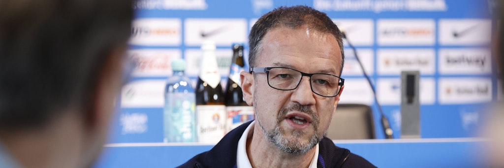 Hertha-Manager Fredi Bobic (51) wirkte zuletzt genervt und redete sich selbst ins Aus. 
