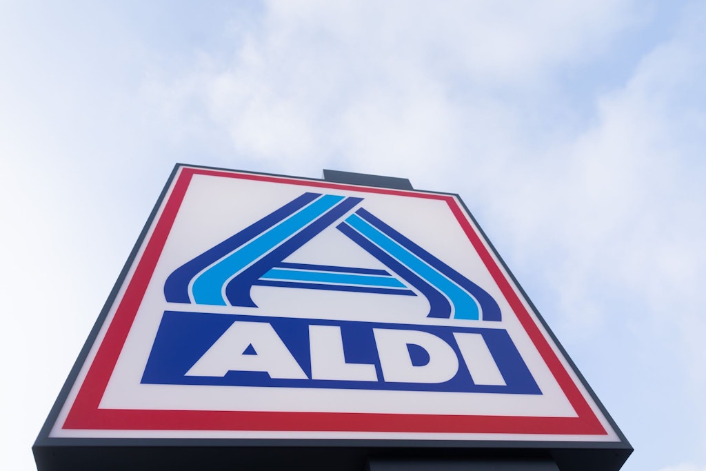 Blick auf das Firmen-Logo von Aldi-Nord: Eine Stiftung soll nun das Imperium führen.