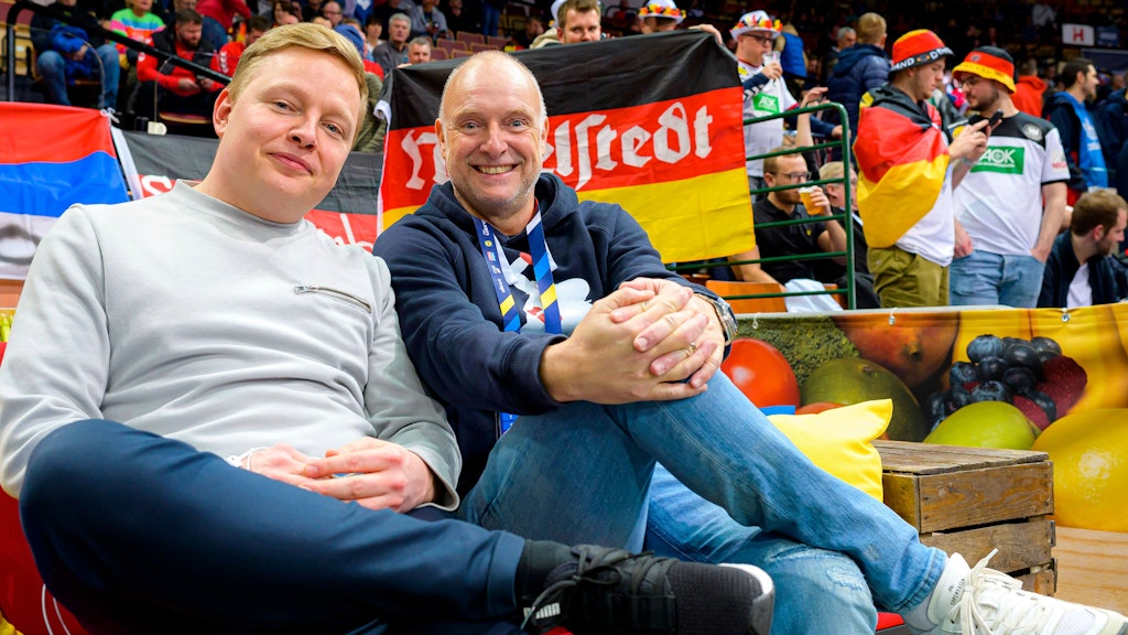 Gemeinsam mit seinem Kollegen Florian Schmidt-Sommerfeld betreibt Frank Buschmann den Lauschattack-Podcast.
