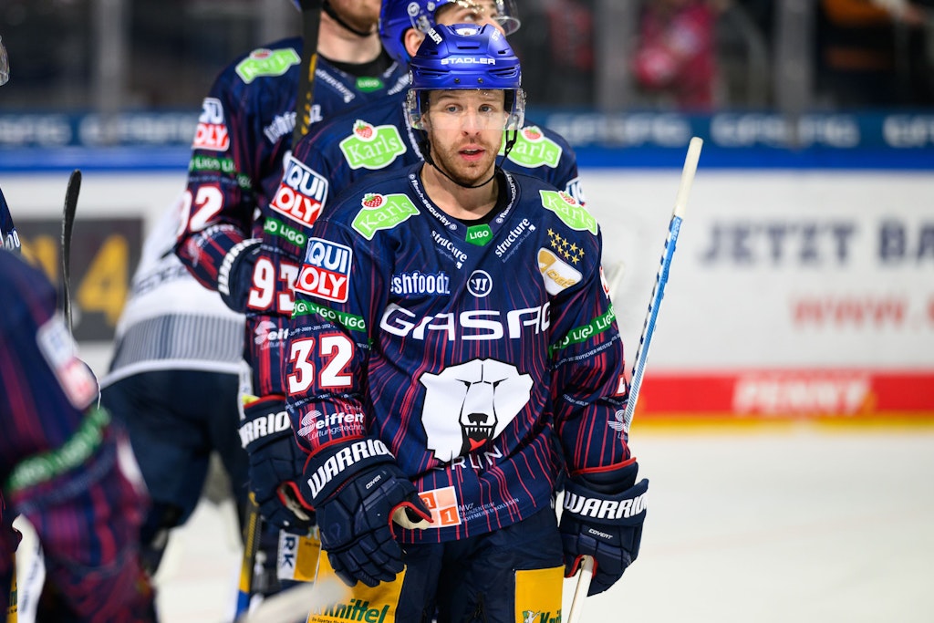 Stürmer Kevin Clark sammelt in der Nacht Kraft für die Eisbären. Dank seiner Frau Heyden. 