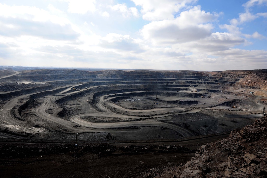 So soll es nicht sein: Die Bayan-Obo-Mine für seltene Erden in Chinas Innerer Mongolei ist eine Mondlandschaft wie im Lausitzer Braunkohlerevier. Der Abbau soll zu vielen Krebserkrankungen geführt haben.