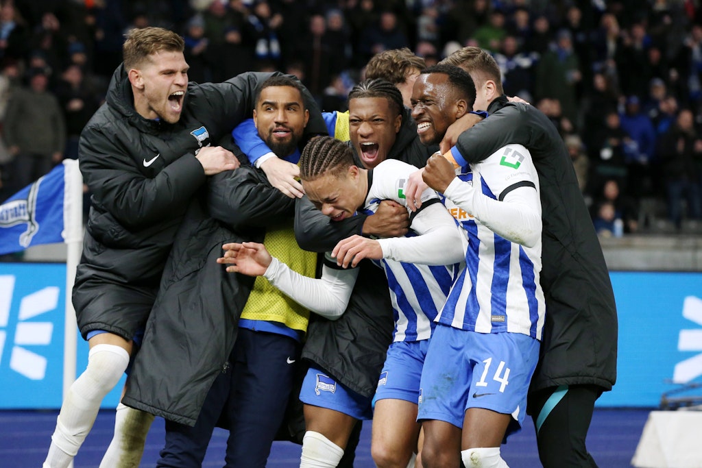 Pure Emotionen, pure Erleichterung: Hertha BSC sendet mit dem 4:1-Sieg gegen Mönchengladbach ein Deluxe-Lebenszeichen im Abstiegskampf. 