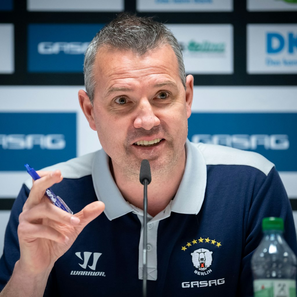 Anfang Mai 2019 ist Serge Aubin bei seiner Vorstellung als Cheftrainer der Eisbären blendend gelaunt.