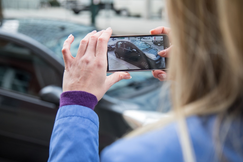 Das Auto kommt besser an, wenn es sich von seiner besten Seite zeigen kann - Schäden dürfen aber nicht verschwiegen werden.