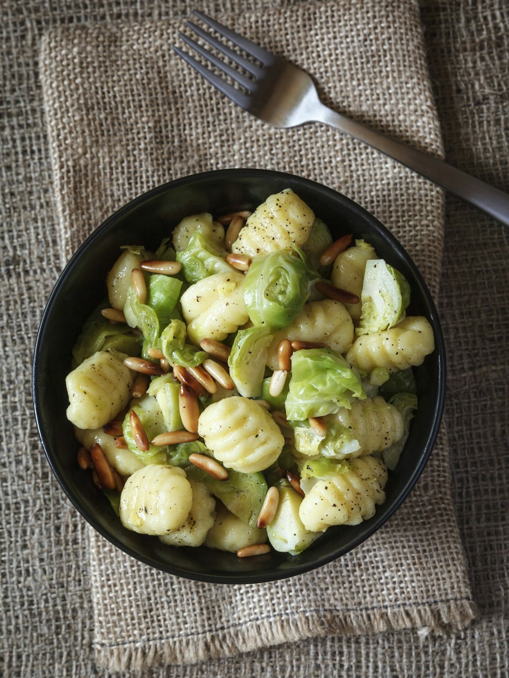 Dieses köstliche Pfannengericht schmeckt der ganzen Familie und ist perfekt fürs Abendessen.