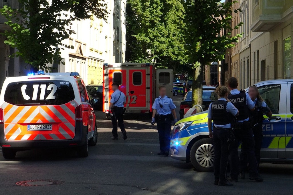 Im Fall um tödliche Polizeischüsse in Dortmund im August hat die Staatsanwaltschaft Anklage gegen fünf Polizisten erhoben. Der 16-Jährige wurde von einem Polizisten mit einer Maschinenpistole erschossen.