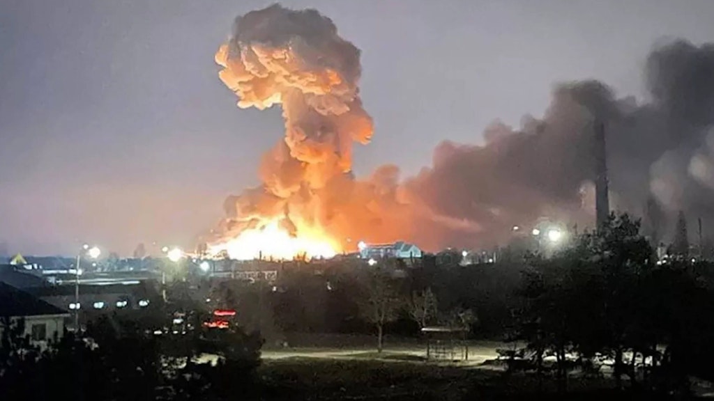 Als ich gegen 6 Uhr aufwachte, hatte Russland schon die ersten ukrainischen Städte, wie hier Kiew, bombardiert.