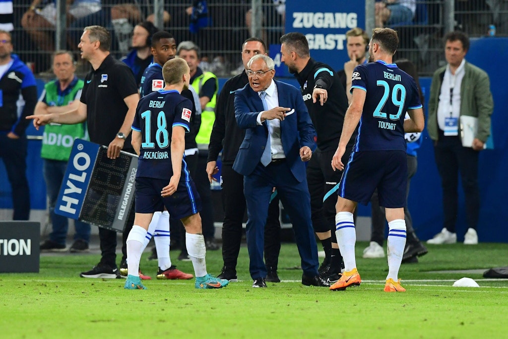 Trainer Felix Magath rettete Hertha BSC in der Relegation gegen den Hamburger SV. 