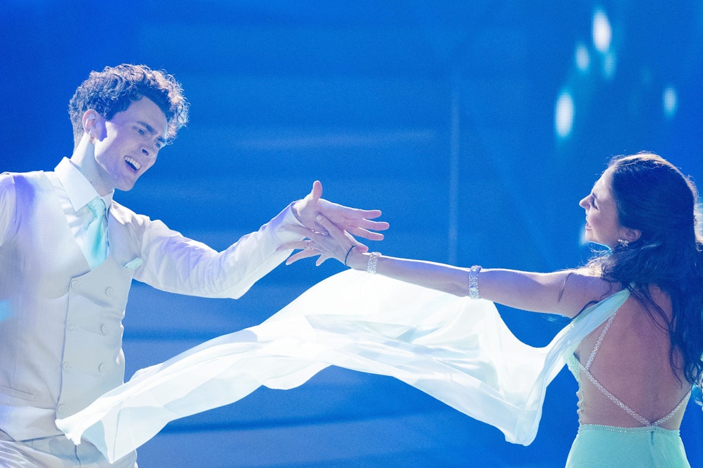 Timon Krause und Ekaterina Leonova tanzen einen Langsamen Walzer in Show 1 bei „Let’s Dance“ und bekommen 16 Punkte dafür.